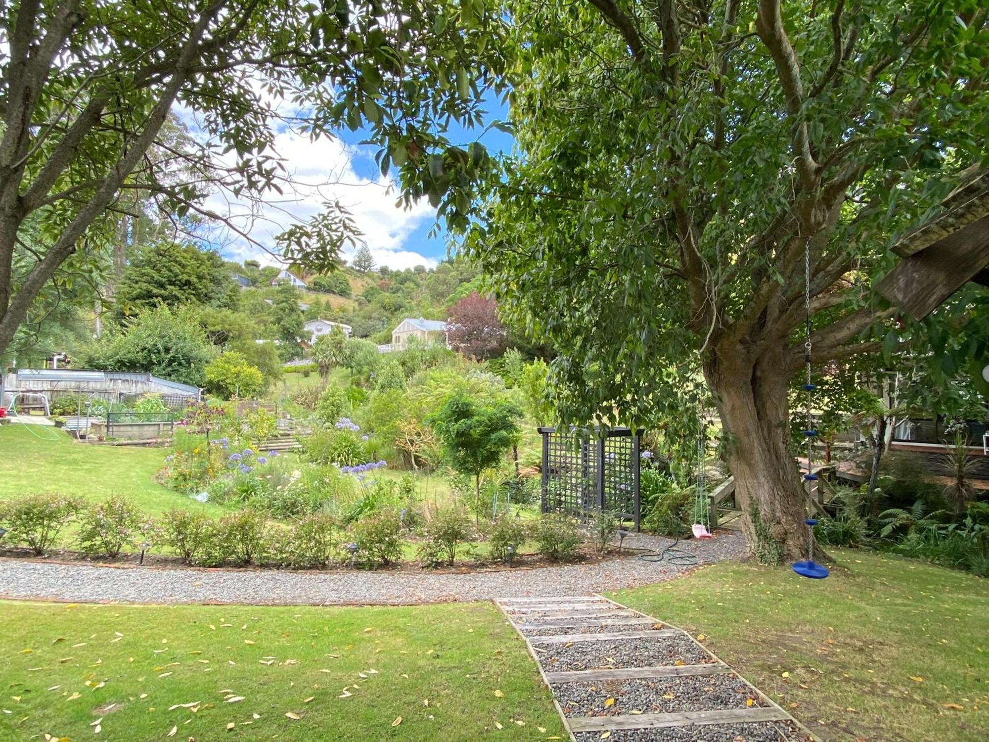 Superb Studio Retreat With Spa, Pool & Bbq Access Whanganui Zewnętrze zdjęcie